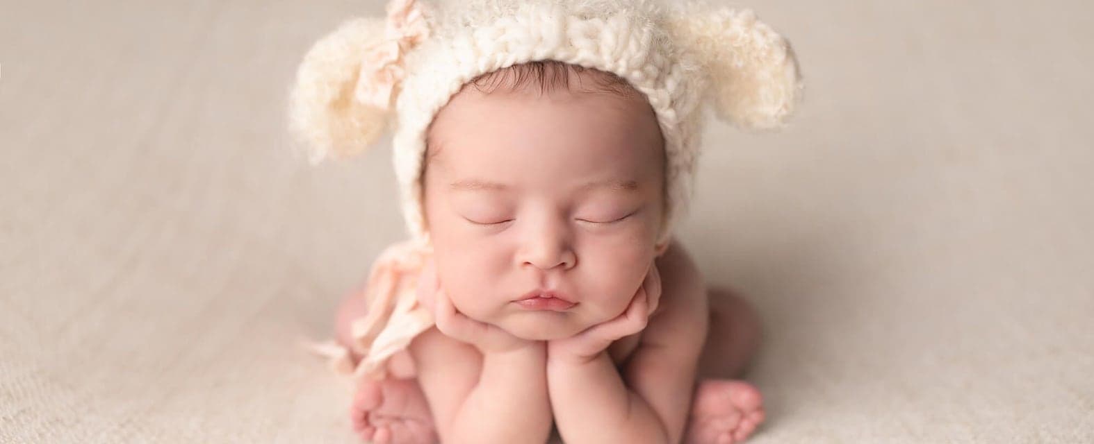 Sacramento Newborn Photographers for Maternity & Baby Photography