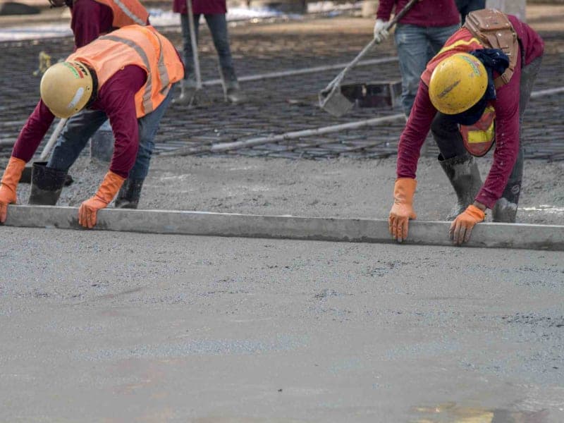 Concrete Contractors for Driveway Replacements & Flatwork
