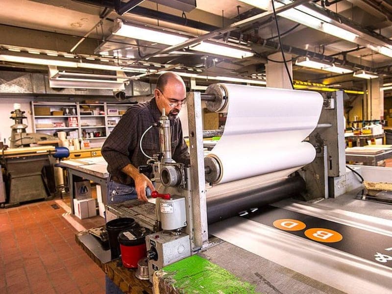 Sign Companies